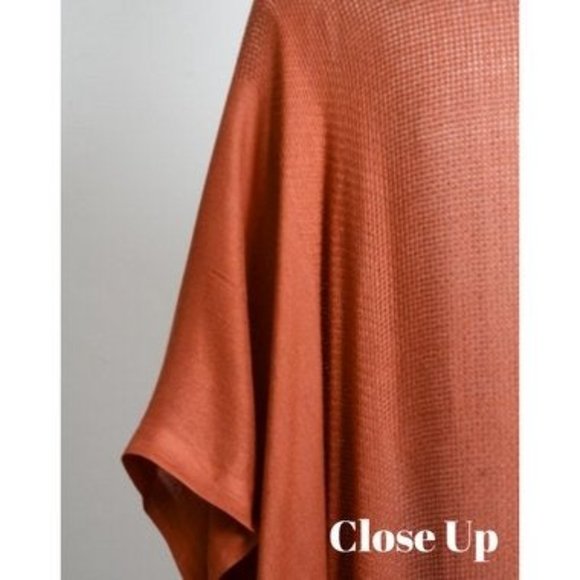 Ivory Open Grid Frayed Trim Kimono with Armholes - Picture 2 of 3